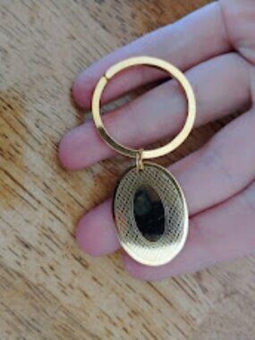 Engraveable keychain